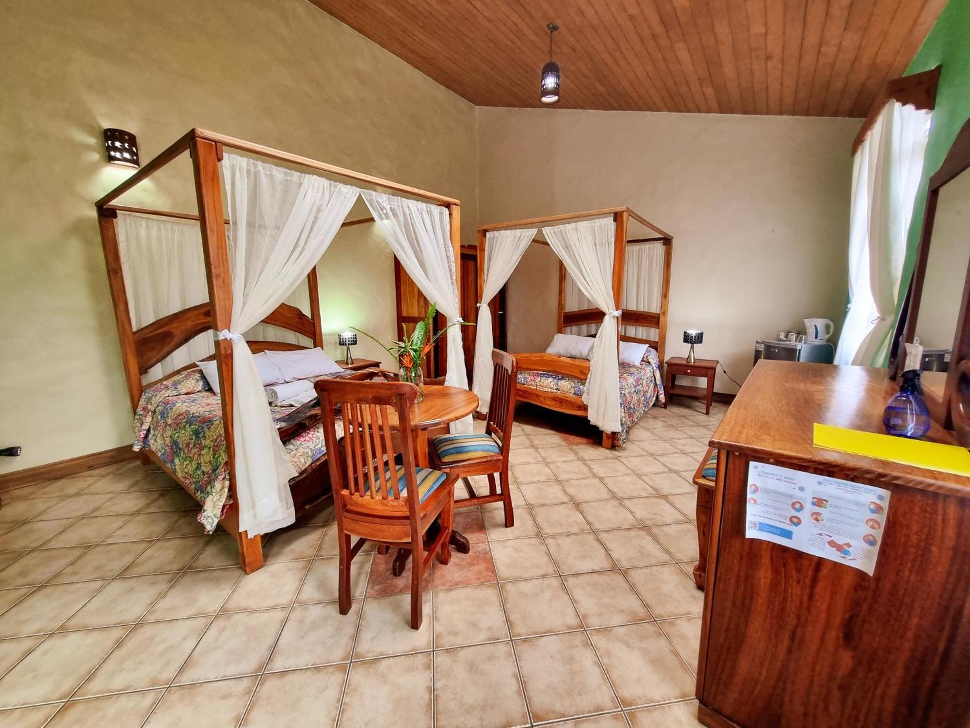Hotel Claro De Luna Monteverde Eksteriør bilde
