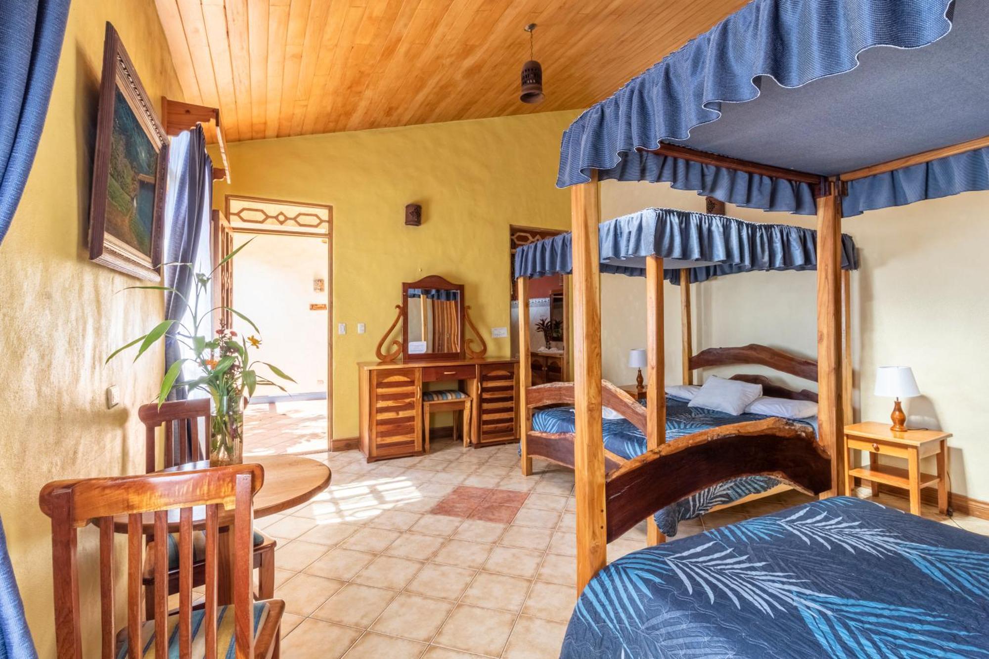 Hotel Claro De Luna Monteverde Eksteriør bilde